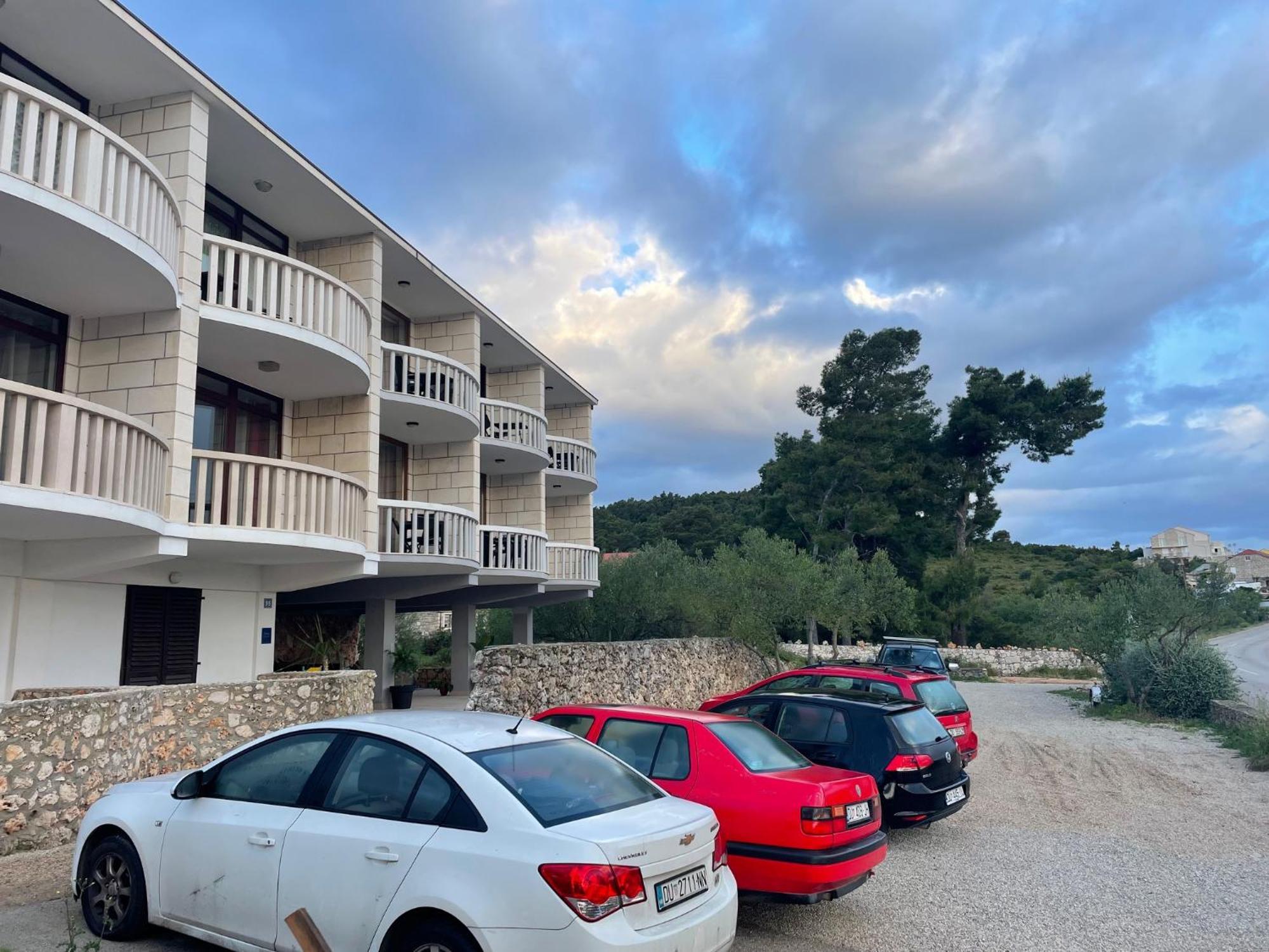 Apartments Ana By The Sea Lumbarda Exterior foto
